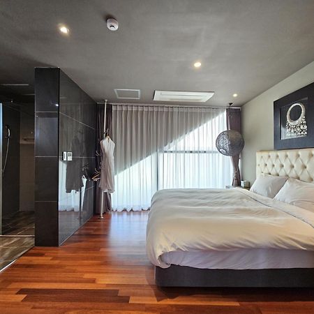 Jeju Hotel Scarboro Seogwipo Ngoại thất bức ảnh