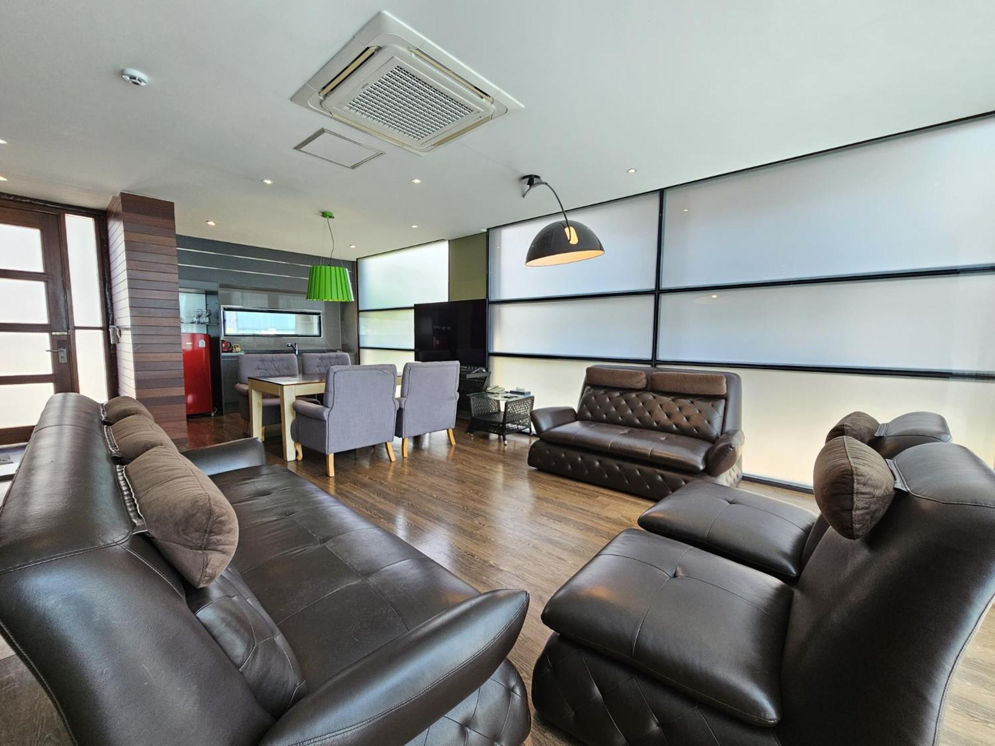 Jeju Hotel Scarboro Seogwipo Ngoại thất bức ảnh