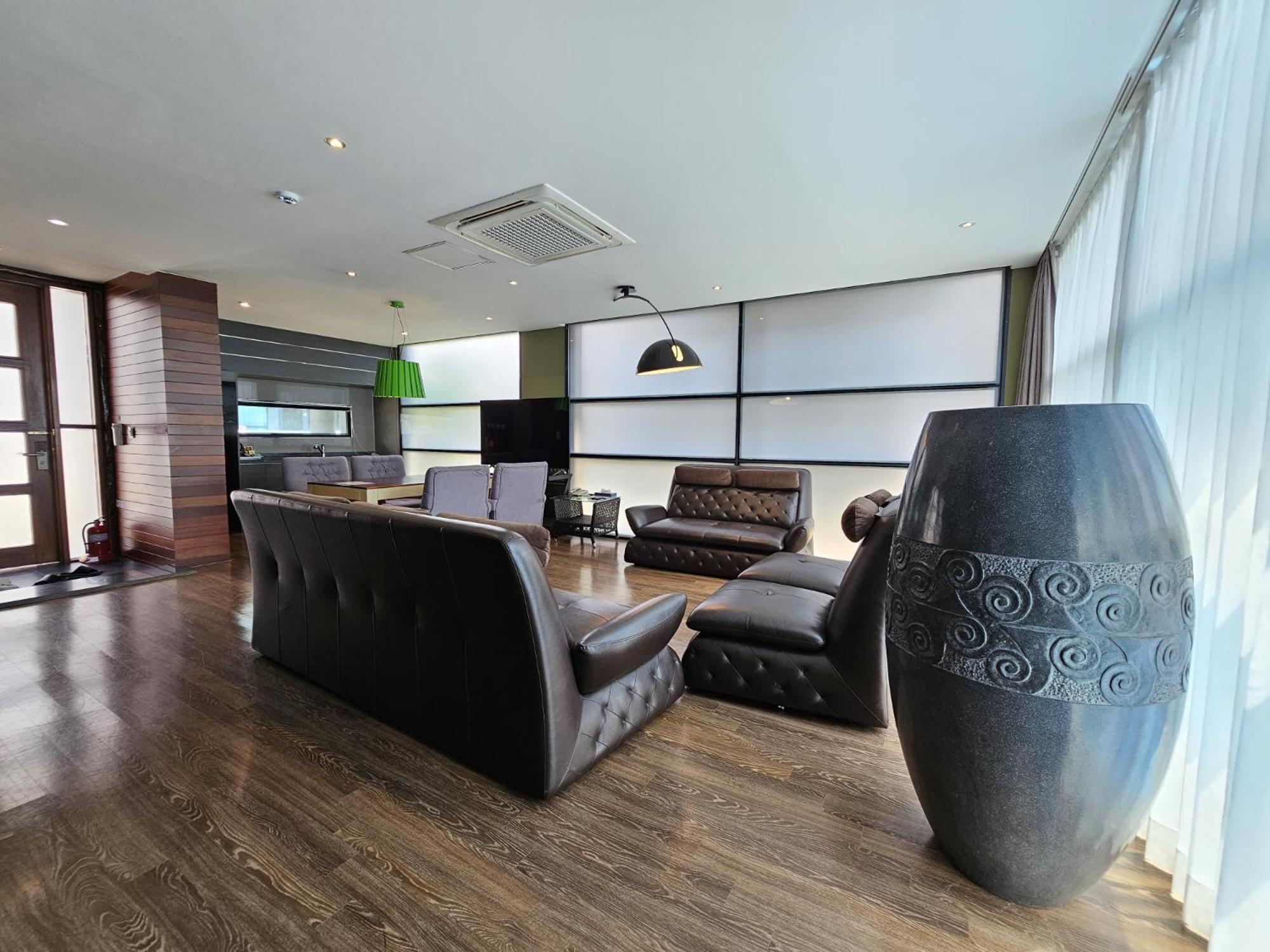 Jeju Hotel Scarboro Seogwipo Ngoại thất bức ảnh