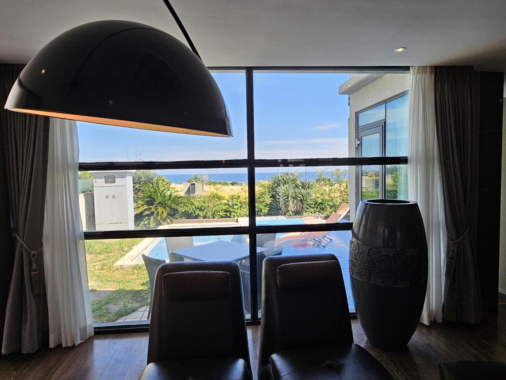 Jeju Hotel Scarboro Seogwipo Ngoại thất bức ảnh